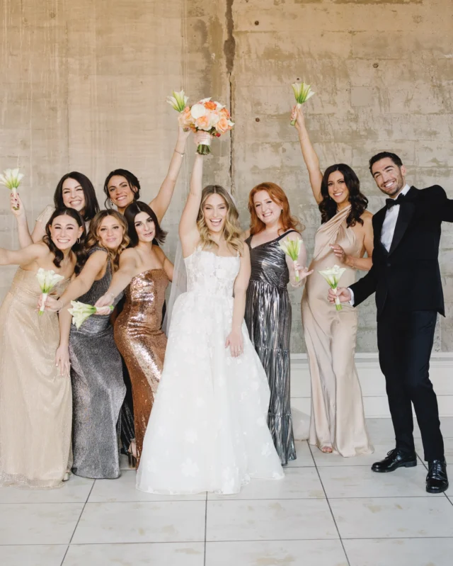 R E A L  B R I D E  O F  T H E  D A Y! ✨🤩

We are so excited to feature our beautiful #weddingateliernycbride Nikki’s wedding at the Cescaphe Ballroom in Philadelphia.

Nikki looked incredibly beautiful in her ‘1749’ dress by @martinalianabridal paired with a Wedding Atelier private collection veil. 💕💕

Bride: @nikkimberger 
Groom: @jasonrberger
Bridal gown salon: @weddingatelier_nyc
Bridal gown designer: @martinalianabridal
Photographer: @asyaphotography 
Venue: @cescaphe 

#weddingateliernyc #martinaliana #martinalianabride #phillywedding