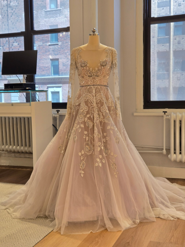 Hayley Paige Hayley 6600 Wedding Dress Sample Sale - Vintage Princess Bridal Gown with High Neck, Embroidery and Floral Details and Natural Waistline Front