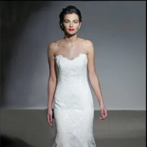 Anna Meier Mirielle Wedding Dress Sample Sale - Fit and flare style dress with a beautiful sweetheart neckline and floral lace.