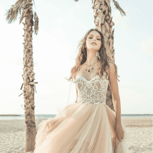 Rish Bridal Scarlette Wedding Dress Sample Sale - Boho ballgown style dress with sweetheart neckline, fitted lace bodice and flowy tulle skirt.