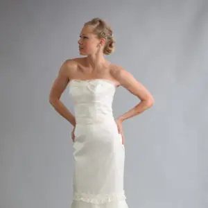 Modern Trousseau Poppy Wedding Dress Sample Sale - Fit to flare style dress with a strapless sweetheart neckline and satin sash & flower detail on waist.