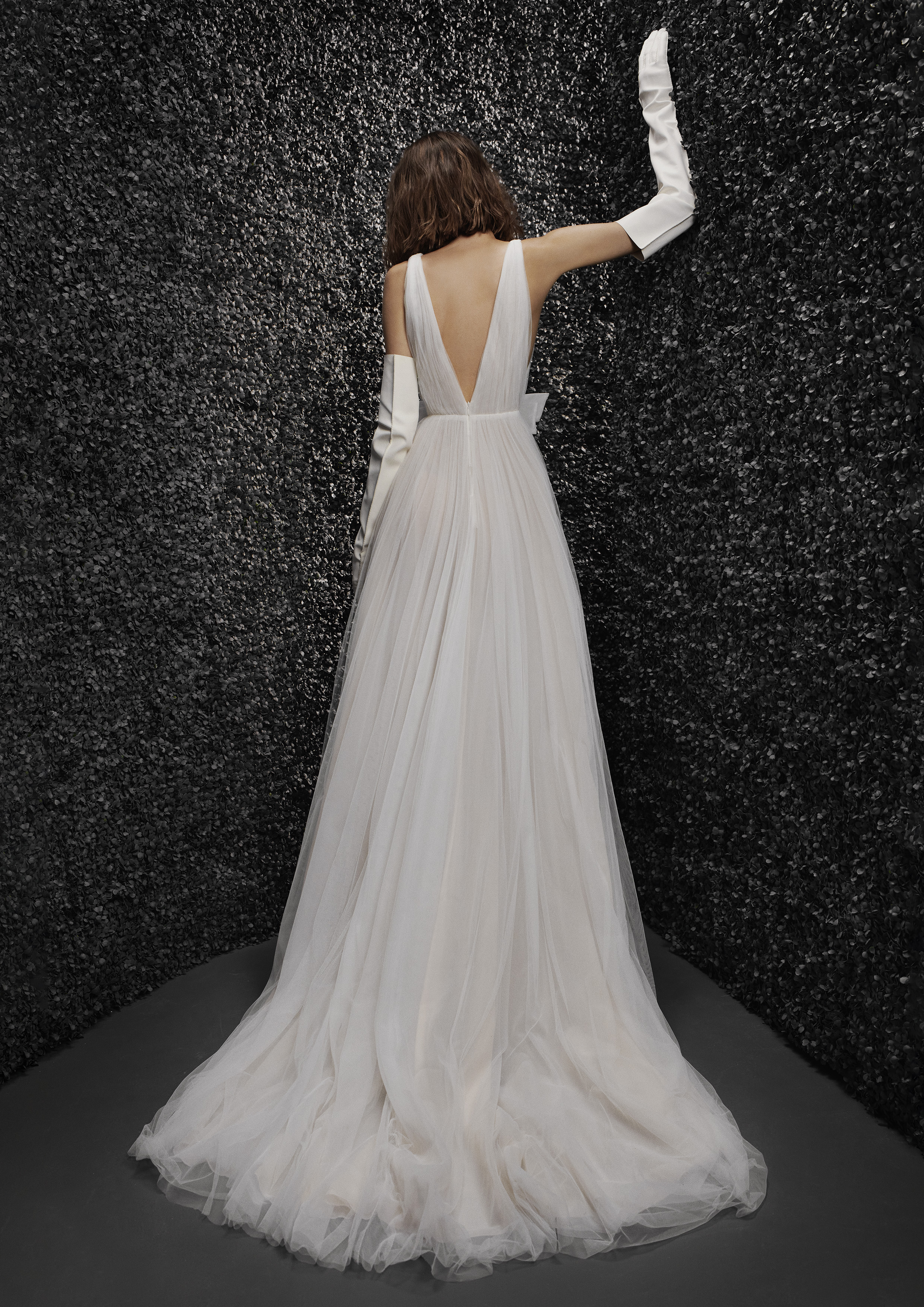 vera wang backless wedding dress Vera Wang, Hailey New Wedding Dress Save 20%