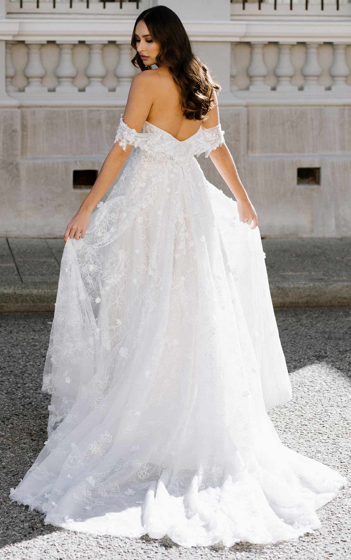 Martina Liana - GORGEOUS WEDDING DRESS WITH BEADED DETAILS AND