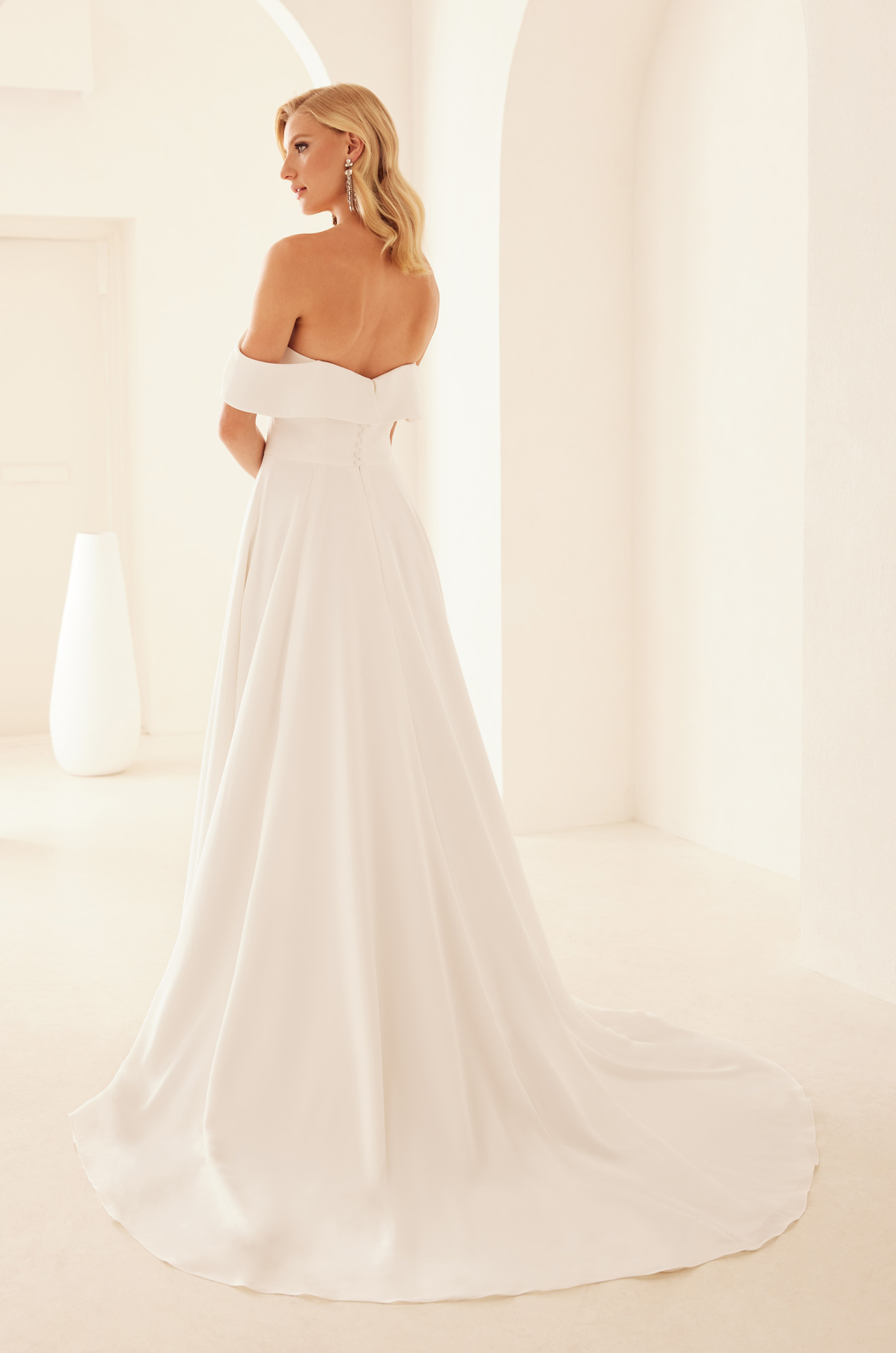 2433 Wedding Dress - Wedding Atelier NYC Paloma Blanca - New York City  Bridal Boutique