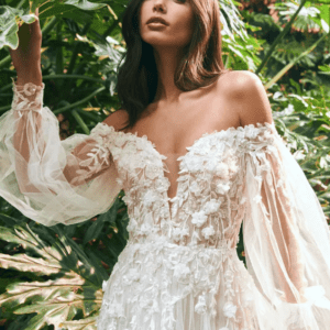 Pronovias lenkois Wedding Dress - A Line dress with 3d floral appliqués, Detachable peasant-style sleeves and deep sweetheart neckline with inner cups.