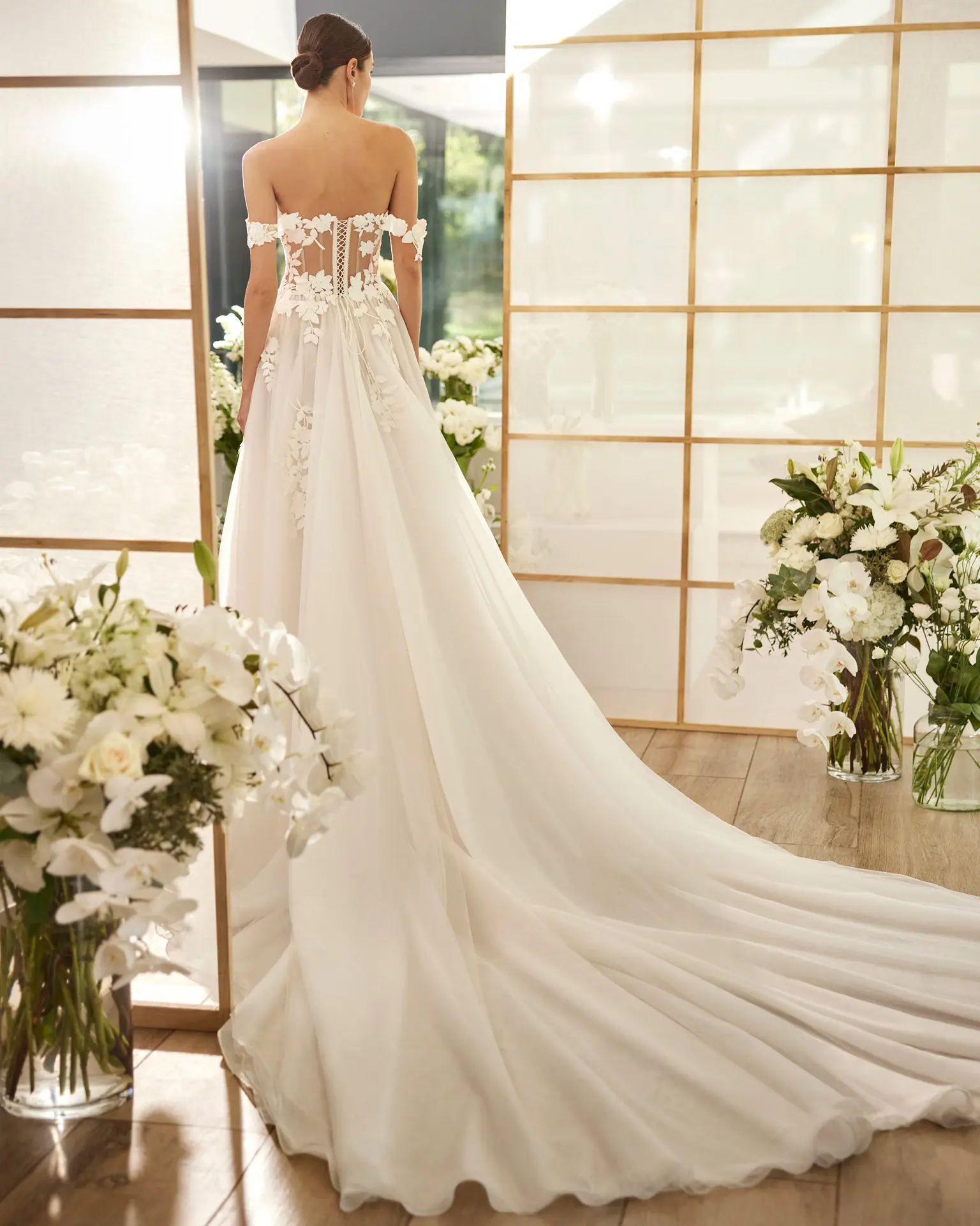 modern maria clara wedding dress Contemporary Collection Maria Gabriela Couture