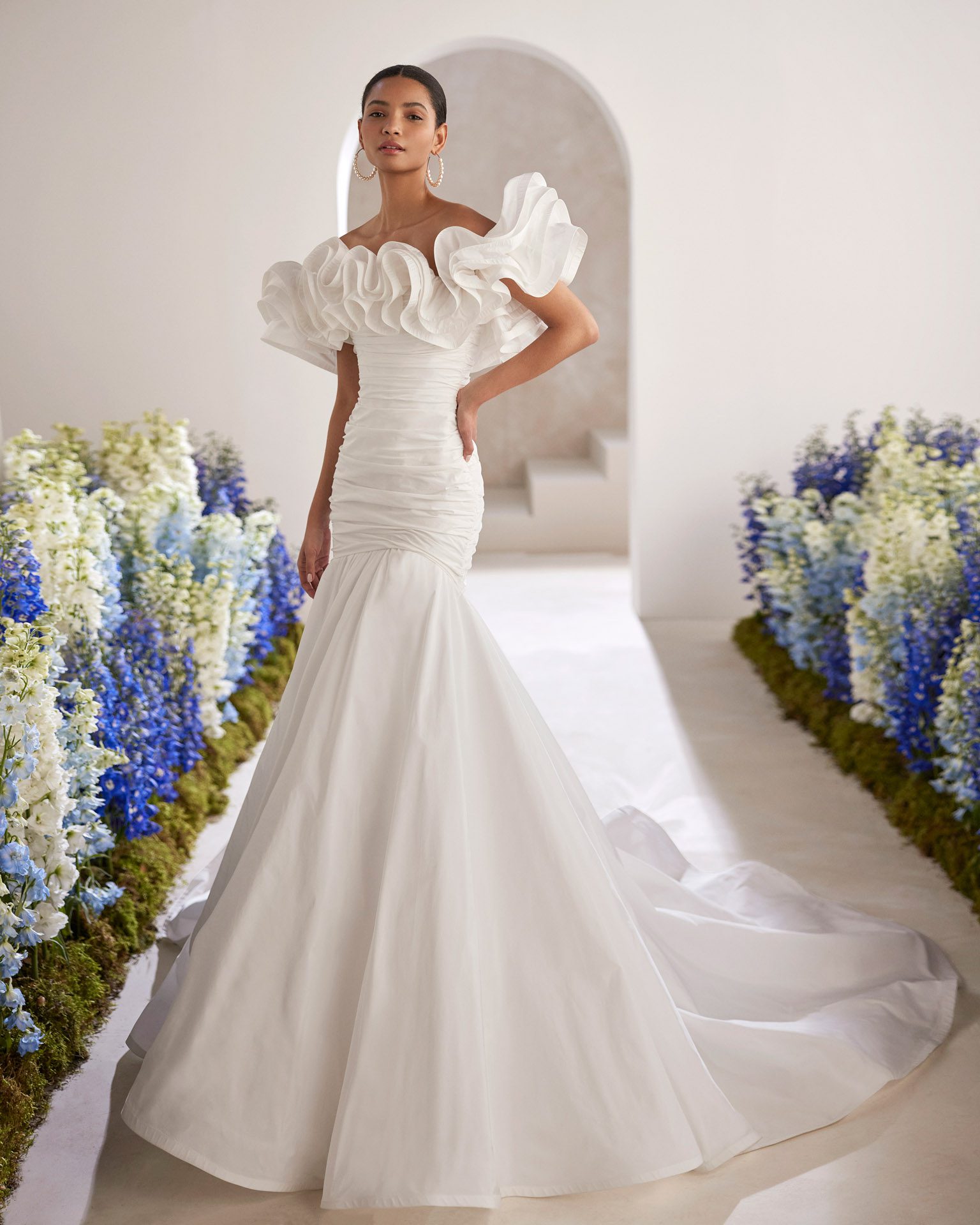 rosa clara wedding dresses Clar Couture Alzir Mermaid Dress, US 2 sculpted bodice Rosa Clar Couture Riva Wedding