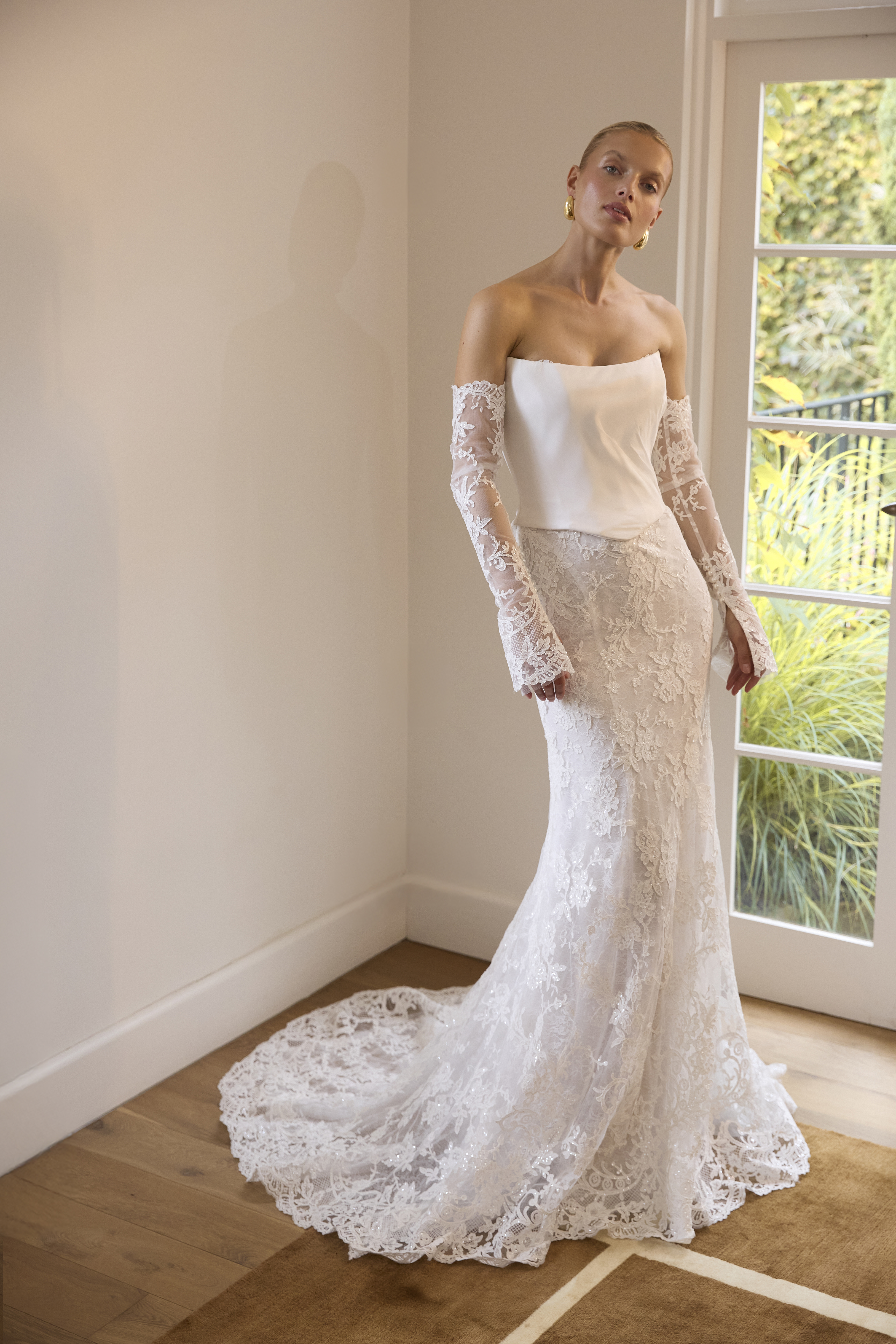 basque waist fitted wedding dress Hope ~ Basque Waist Crepe Wedding Dress main image 1