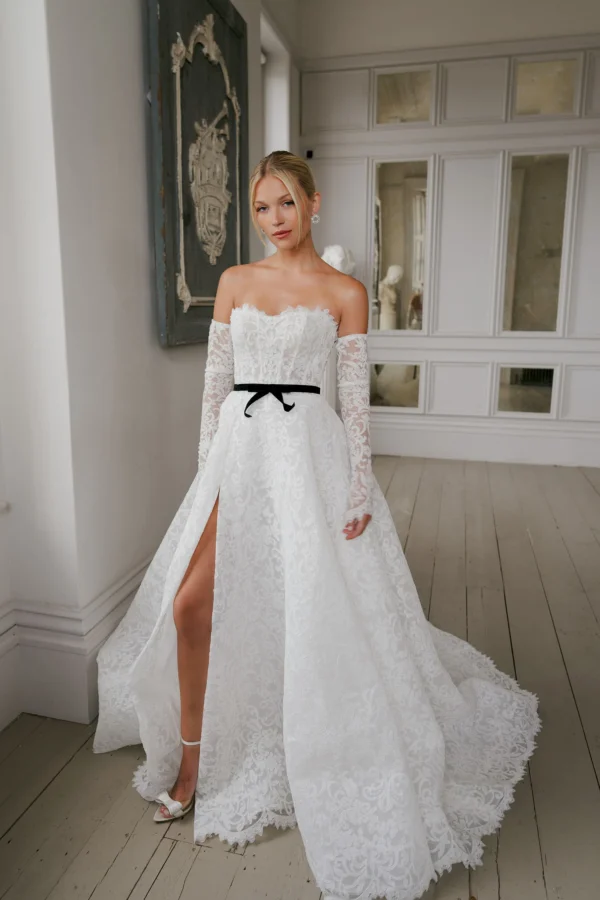 Anna Wedding Dress - Wedding Atelier NYC - La Premiere New York City Bridal  Boutique