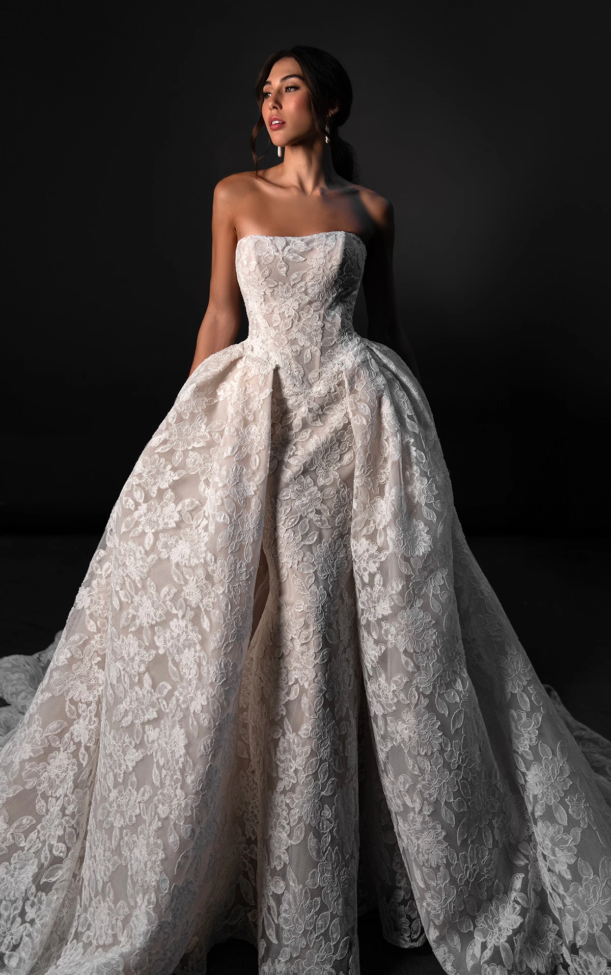 Martina Liana 1986 Wedding Dress - Sexy Modern Fit and Flare Bridal Gown with Natural Waist, Straight Neckline, Floral Detail with Lace and Tulle Fabric.