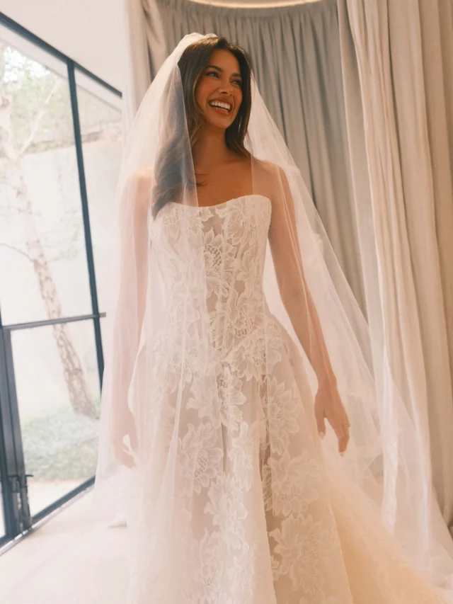 The incredibly gorgeous ‘Delilah’ dress. Mariana Hardwick’s 2026 Collection. 💕🌷🌸

Wedding Dress Boutique: @weddingatelier_nyc
Wedding Dress Designer: @marianahardwick

#weddingateliernyc #weddingateliernycbride #marianahardwick #marianhardwickbride