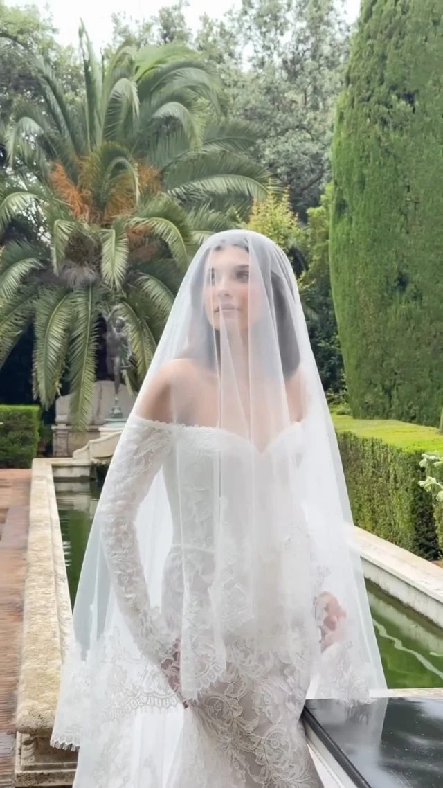 Tina Valerdi 2027 Collection! 💖🙌🏻✨

Wedding dress designer: @tinavalerdi_official 
Wedding dress boutique: @weddingatelier_nyc 

#tinavalerdi #tinavalerdibrides #weddingateliernyc #weddingateliernycbride #weddingdresses