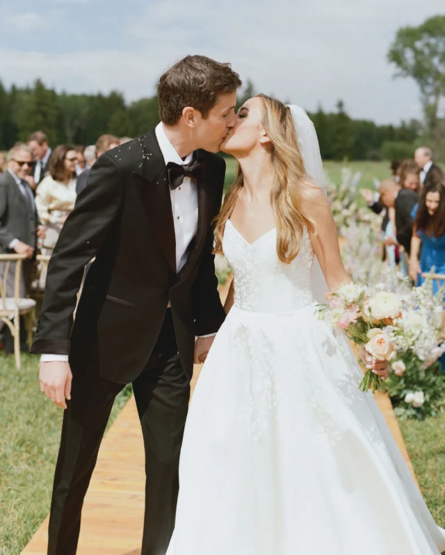 R E A L  W E D D I N G  O F  T H E  D A Y! ✨🥂🙌🏼

WOW! Jess and William’s wedding was incredibly breathtaking, we are so excited to show you a sneak peek of their wedding day! 

Our #weddingateliernycbride looked so elegant and chic in her hand-painted @suzanneneville ‘Vivaldi’ dress, paired with a Wedding Atelier Private Collection veil. She also shared with us a little about her wedding dress shopping experience at Wedding Atelier. ✨

“I went into Wedding Atelier with Instagram photos of the dress I thought I wanted. Still, my stylist asked, where are you getting married and what vibe are you going for? I told her I’m getting married in Jackson Hole in the summer, but it’s a black tie wedding, and my vibe is to make Kate Middleton look like trash. I kept an open mind because when I had gone in I was completely against going with a strapless A-line! 🤩

My stylist found the exact dress I had shown her from Instagram, and when I tried it on it was not right. When I tried on her recommendation, it was perfect. I’d never felt more beautiful. The hand painted Suzanne Neville was perfect on me and was not like anything anyone has ever seen.”

The wedding took place at a beautiful private estate in Jackson Hole, Wyoming, where every single detail felt effortlessly magical. ✨✨

Jess (the bride) also shared with us their love story: 💕💕

“We met on Hinge during COVID. When we matched on the app, Will was the first one to reach out by asking, “Hi Jessica, how’s it going?” My response was: “Jess is fine. I’m not looking for a pen pal, so let me know if you’d like to meet up for a drink.” After 4.5 years, we ended up married! “

Bride: @jstertze
Wedding dress boutique: @weddingatelier_nyc
Wedding dress designer: @suzanneneville
Photographer: @carrie_patterson
Venue: Private estate in Jackson Hole, Wyoming 
Planner: @vibranteventsjh
Catering: @mahocatering
Flowers: @millefleurdesign
Music/DJ: @rockwithu
Cake: @ladyinthewildwest
Tent: @canvasunlimited
Rings: @solowco 
Invites: @chezlamariee

Stay tuned for part 2! 🥂😍

#weddingateliernyc #suzanneneville #suzannenevillebride #wyomingwedding