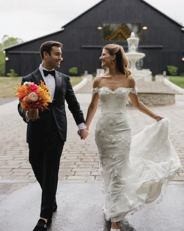 S P R I N G  R E A L  W E D D I N G ! 🌻🌷🌸🪻

We are so excited to feature our #weddingateliernycbride Emily and Brett’s wedding at @saddlewoodsfarm.

Emily said “I DO” in her gorgeous strapless ‘Debussy’ dress by @suzanneneville, paired with a Wedding Atelier Private Collection veil.

Her look was absolutely perfect for her spring wedding! ✨🤩

The photographer @stepholsonphotography did an incredible job capturing all the love and happiness throughout the day. Their big smiles in every photo are truly the highlight of this feature.

Bride: @em_iss
Wedding dress boutique: @weddingatelier_nyc
Wedding dress designer: @suzanneneville 
Photographer: @stepholsonphotography
Second Shooter & BTS: @katelynhelsonphotography
Planning & Catering: @infinityhospitalitygroup
Venue: @saddlewoodsfarm
Videographer: @peerlessfilms
Florist: @lma__designs
HMU: @beautybyk2
Band: @thedowntownband

#weddingateliernyc #suzanneneville #suzannenevillebride #tennesseewedding