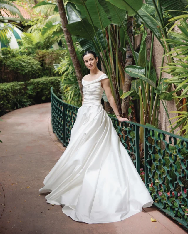 R E A L  W E D D I N G  O F  T H E  D A Y! 🤩🥂✨

Our #weddingateliernycbride Sarah looked absolutely stunning on her wedding day wearing her ‘Makari’ dress by @peterlangner  A dress that was truly made for her. 💕💕

Sarah and her Duncan celebrated their love at the beautiful Jonathan Club in Los Angeles, and the photos are nothing short of breathtaking!! 

Bride: @sarah.noelle.93
Wedding dress boutique: @weddingatelier_nyc Wedding dress designer: @peterlangner
Wedding planner @weddings_by_elizabetha
Photographer @kenzrempel
Venue @jonathanclub
Content Creator @keepsakecontentco
Florals @ixoraflorist
Stylist @salonmaisoninc
Ceremony Rentals @brighteventrentals
Transportation @laviptours
Music @luckydevilsband
Photo Booth @pixsterphotobooth 
Invitations/paper @mintedweddings
Shoes: @manoloblahnik
Alterations @sewinlovenyc
Grooms Attire @propercloth 
Brides Hotel @bevhillshotel

#weddingateliernyc #peterlangner #peterlangnerbride #weddingdress
