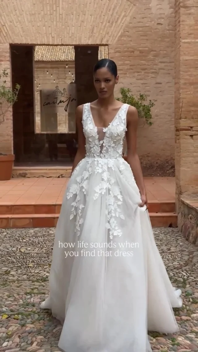 Tina Valerdi 2027 Collection. Coming soon…. 💖🫶🏻✨

Wedding dress designer: @tinavalerdi_official 
Wedding dress boutique: @weddingatelier_nyc 

#tinavalerdi #weddingateliernyc #weddingateliernycbride #laceweddingdress #alineweddingdress
