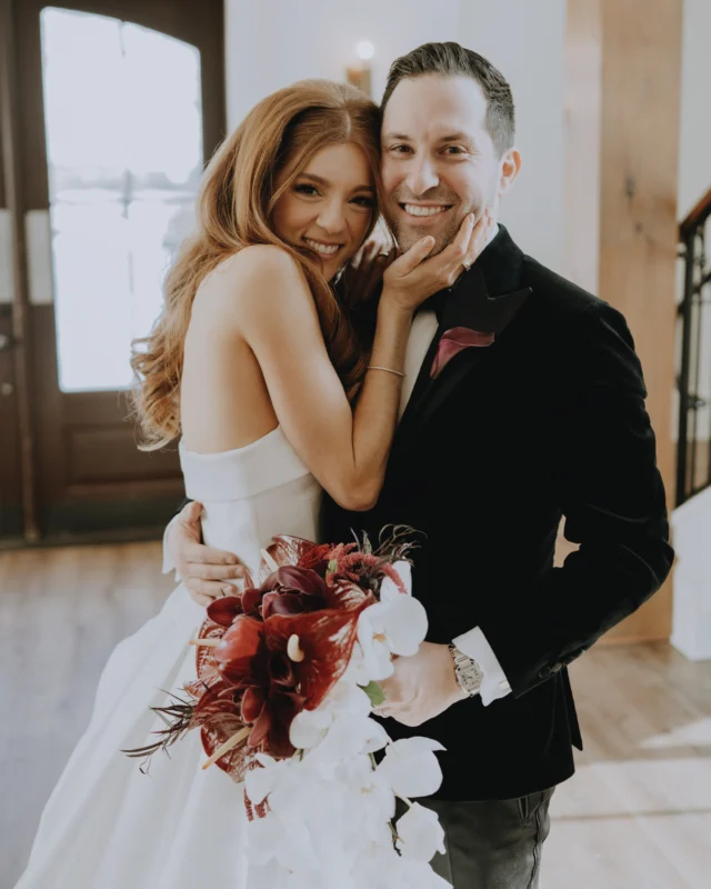 R E A L  W E D D I N G  O F  T H E  D A Y !!🌷🌸🌺

WOW! We are head over heels by our incredibly gorgeous bride, Shauna, wearing her ‘Priscilla’ dress by @verawang. Her smile says it all.

Our #weddingateliernycbride shared with us the story of how she chose the beautiful Priscilla dress at @weddingatelier_nyc. It was truly perfect for her 💫💫

“If you’re having trouble deciding, focus on your body language. My sister called me out for smiling bigger, posing confidently, looking at myself more, and overall relaxed and excited body language. She was right, it was perfect! I was just being indecisive. :)”

Shauna said ‘I DO’ at the @renaultwineryresort. A perfect venue for a perfect winter wedding! 

“After the ceremony, our planner did a room reveal for us and the band played our first dance song for us to practice. Alone in the room, just married, exploding with love, getting a private moment with our epic band playing our song. Absolutely magical. Our song was Sweet Disposition.”

Bride: @cowit 
Groom: @joshtylerprice
Wedding dress boutique: @weddingatelier_nyc
Wedding dress designer: @verawang
Photographer: @oliviafaith_
Venue: @renaultwineryresort
Planner: @champagnemagnoliasevents
Hair: @taffetaweddings
Makeup: @taffetaweddings
Music: @sugarlaneband
Paper: @jillypinvitationsandgifts

#weddingateliernyc #verawang #verawangbride #weddingdress